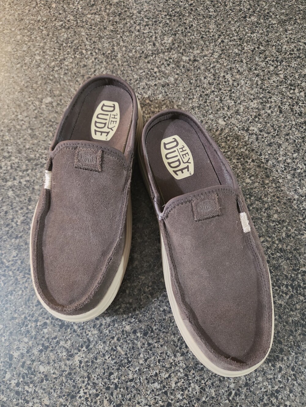 Austin Lift Classic Women's Size 8 in Coffee